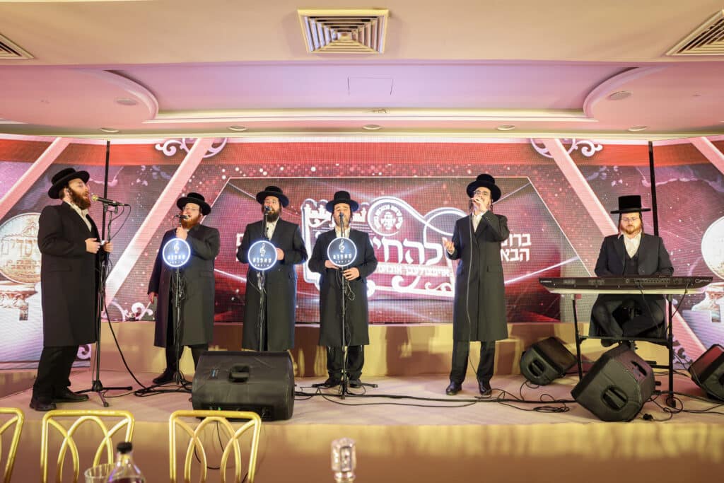 גלריה: דינר לטובת בית המדרש מכנובקא בעלזא בירושלים