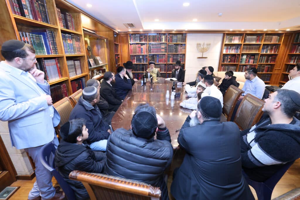 בני קהילת וינה ערכו סיום מסכת בלשכת הגר"ד יוסף