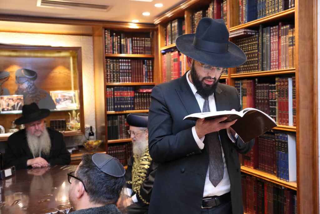 בני קהילת וינה ערכו סיום מסכת בלשכת הגר"ד יוסף