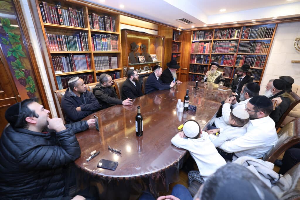 בני קהילת וינה ערכו סיום מסכת בלשכת הגר"ד יוסף