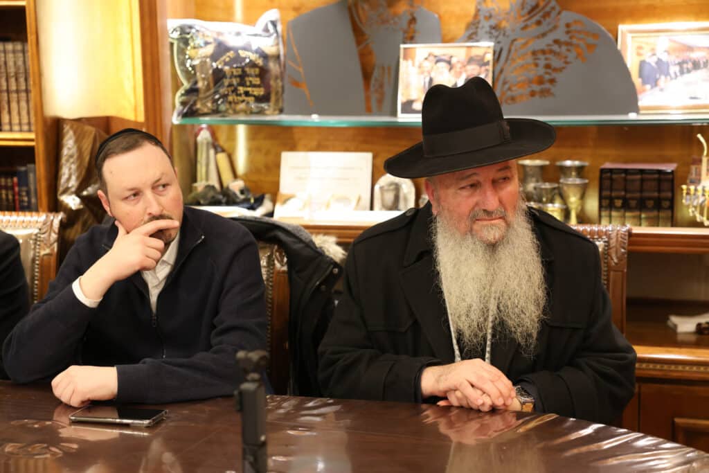 בני קהילת וינה ערכו סיום מסכת בלשכת הגר"ד יוסף