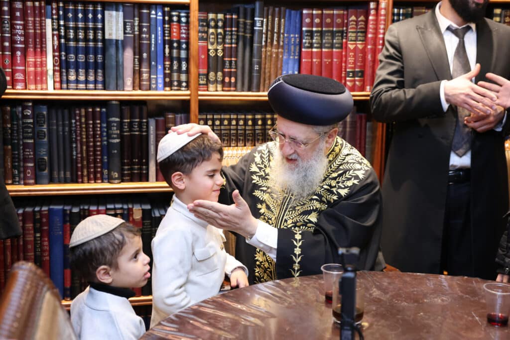 בני קהילת וינה ערכו סיום מסכת בלשכת הגר"ד יוסף