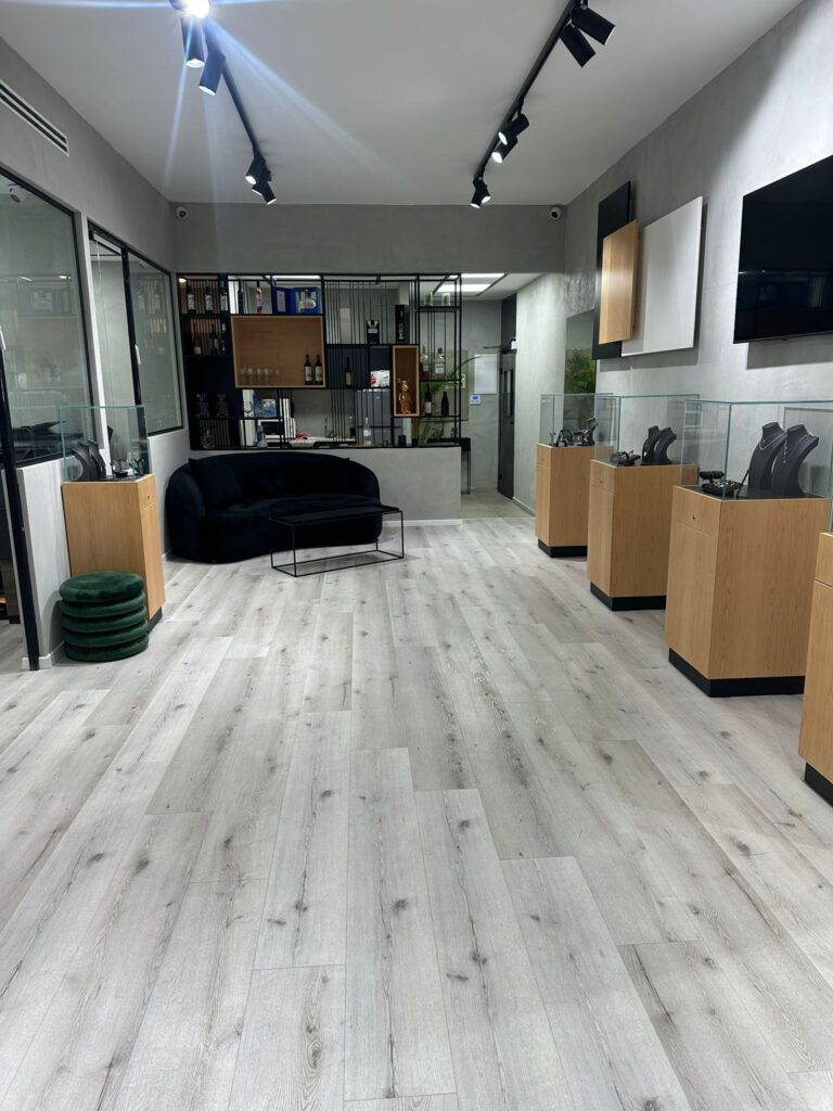 ✨ תכשיטי יוקרה בלי פערי תיווך – עכשיו במתחם בורסת היהלומים!