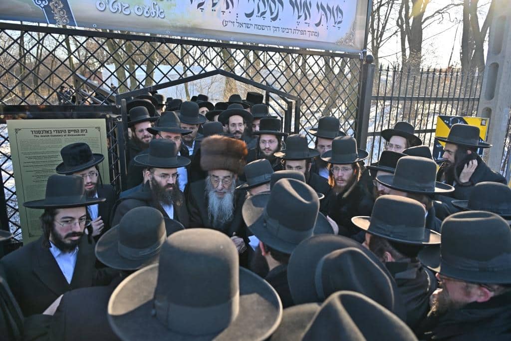 דמעות בציון ושבת בקראקא: מסע הנאמנים של אלכסנדר