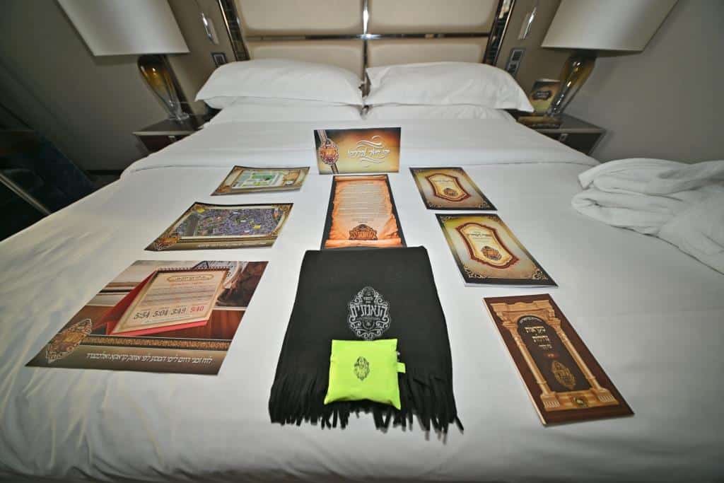 דמעות בציון ושבת בקראקא: מסע הנאמנים של אלכסנדר