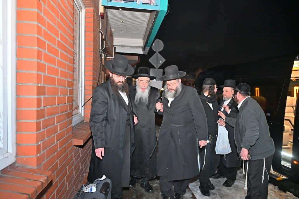 דמעות בציון ושבת בקראקא: מסע הנאמנים של אלכסנדר