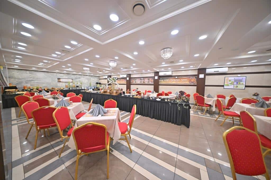 דמעות בציון ושבת בקראקא: מסע הנאמנים של אלכסנדר