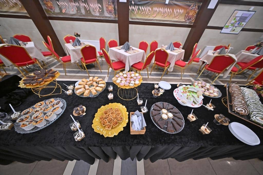 דמעות בציון ושבת בקראקא: מסע הנאמנים של אלכסנדר