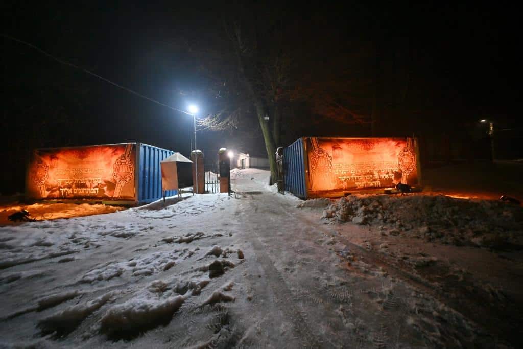 דמעות בציון ושבת בקראקא: מסע הנאמנים של אלכסנדר