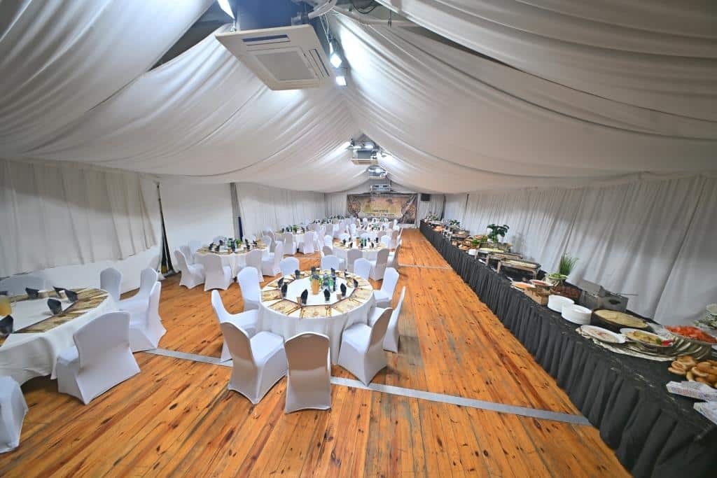 דמעות בציון ושבת בקראקא: מסע הנאמנים של אלכסנדר