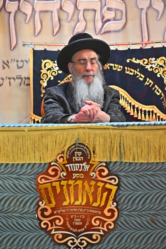 דמעות בציון ושבת בקראקא: מסע הנאמנים של אלכסנדר