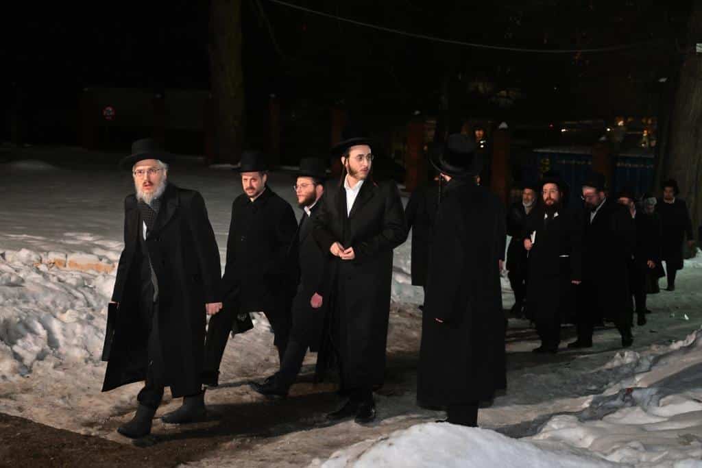 דמעות בציון ושבת בקראקא: מסע הנאמנים של אלכסנדר