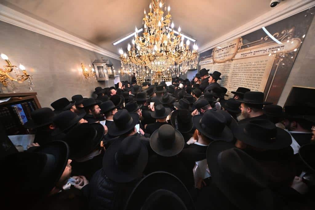 דמעות בציון ושבת בקראקא: מסע הנאמנים של אלכסנדר