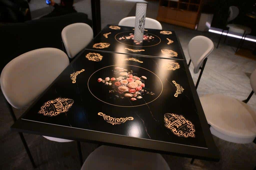 דמעות בציון ושבת בקראקא: מסע הנאמנים של אלכסנדר