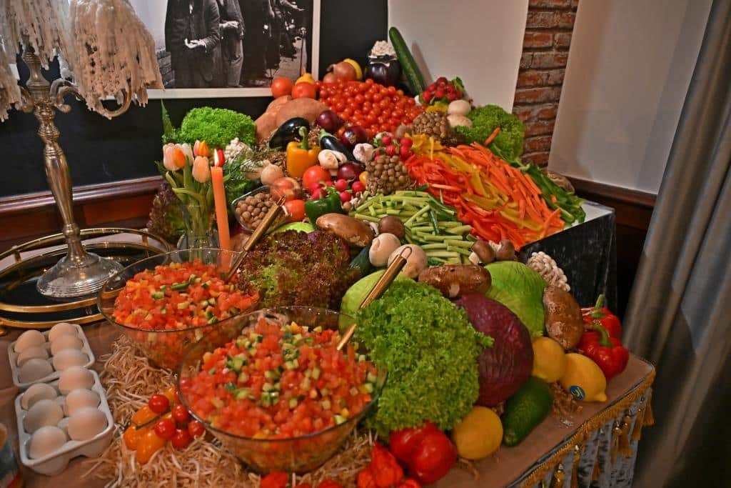 דמעות בציון ושבת בקראקא: מסע הנאמנים של אלכסנדר