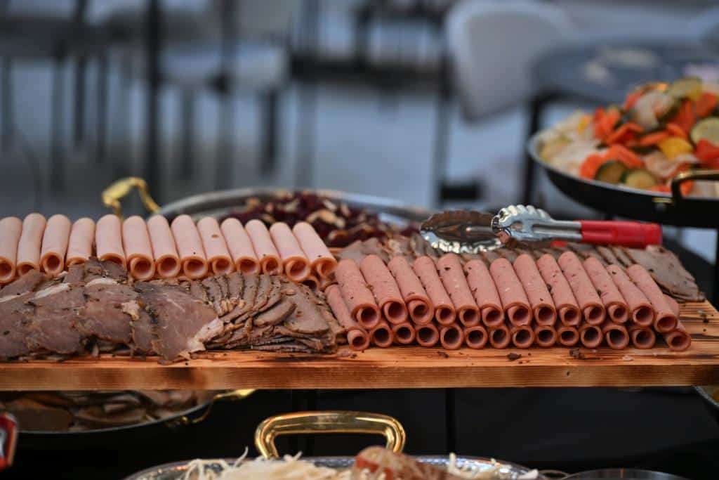 דמעות בציון ושבת בקראקא: מסע הנאמנים של אלכסנדר