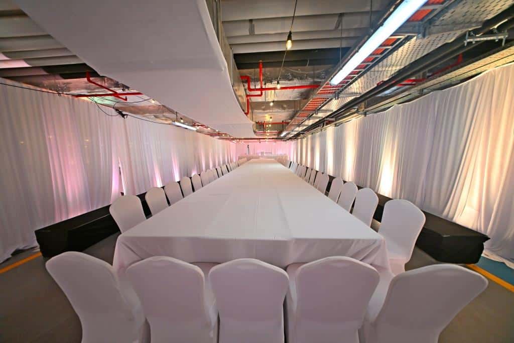 דמעות בציון ושבת בקראקא: מסע הנאמנים של אלכסנדר