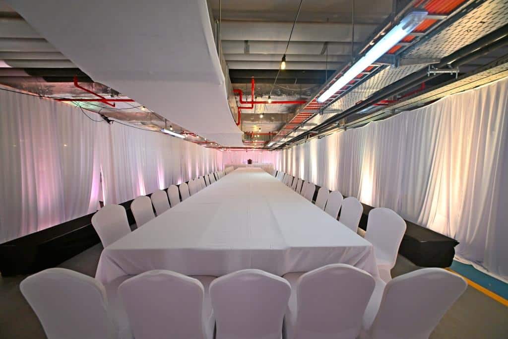 דמעות בציון ושבת בקראקא: מסע הנאמנים של אלכסנדר