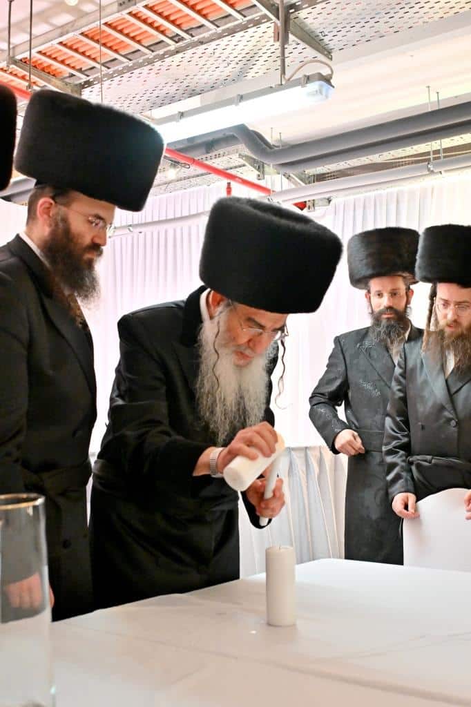 דמעות בציון ושבת בקראקא: מסע הנאמנים של אלכסנדר