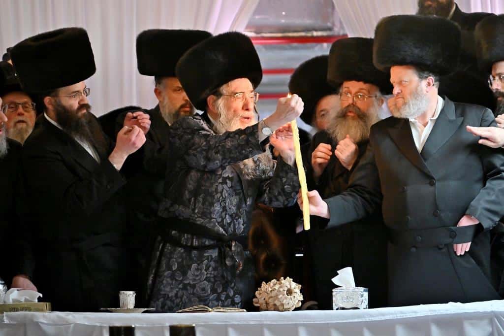 דמעות בציון ושבת בקראקא: מסע הנאמנים של אלכסנדר