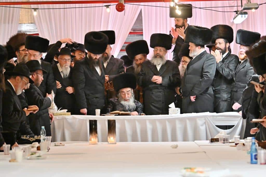 דמעות בציון ושבת בקראקא: מסע הנאמנים של אלכסנדר