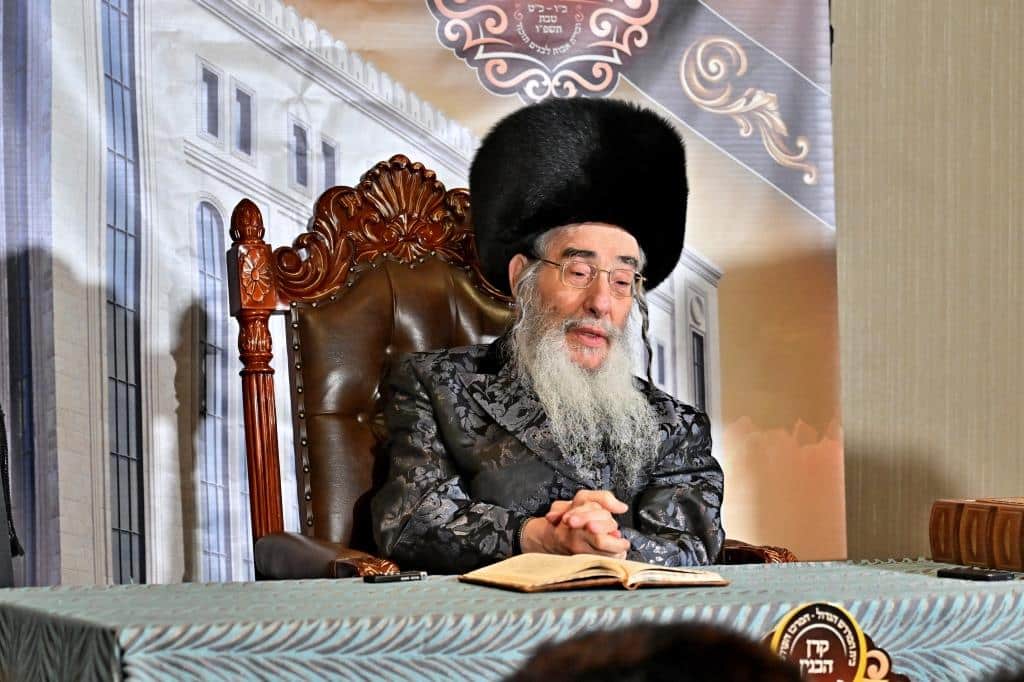 דמעות בציון ושבת בקראקא: מסע הנאמנים של אלכסנדר