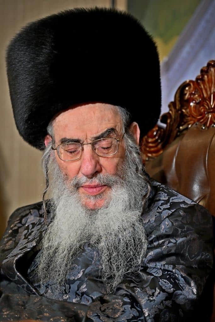 דמעות בציון ושבת בקראקא: מסע הנאמנים של אלכסנדר