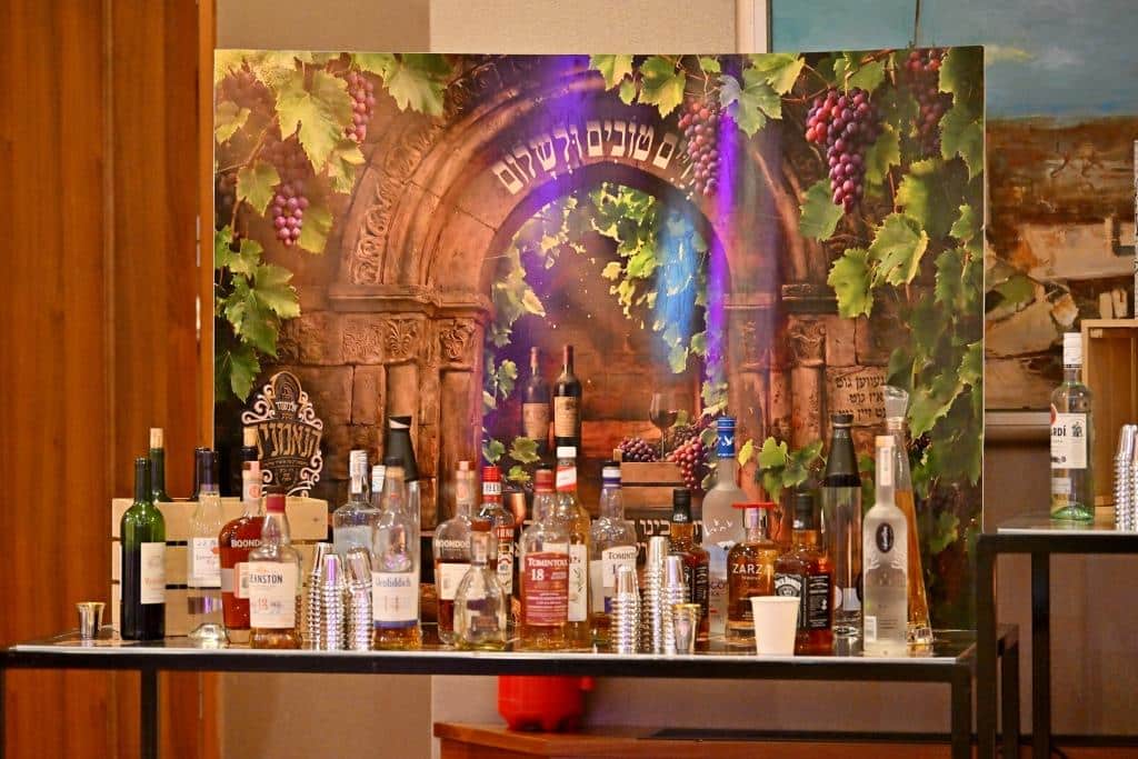 דמעות בציון ושבת בקראקא: מסע הנאמנים של אלכסנדר