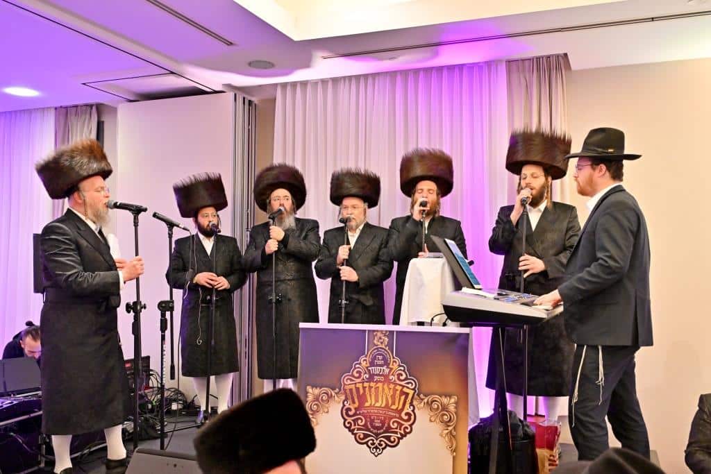 דמעות בציון ושבת בקראקא: מסע הנאמנים של אלכסנדר