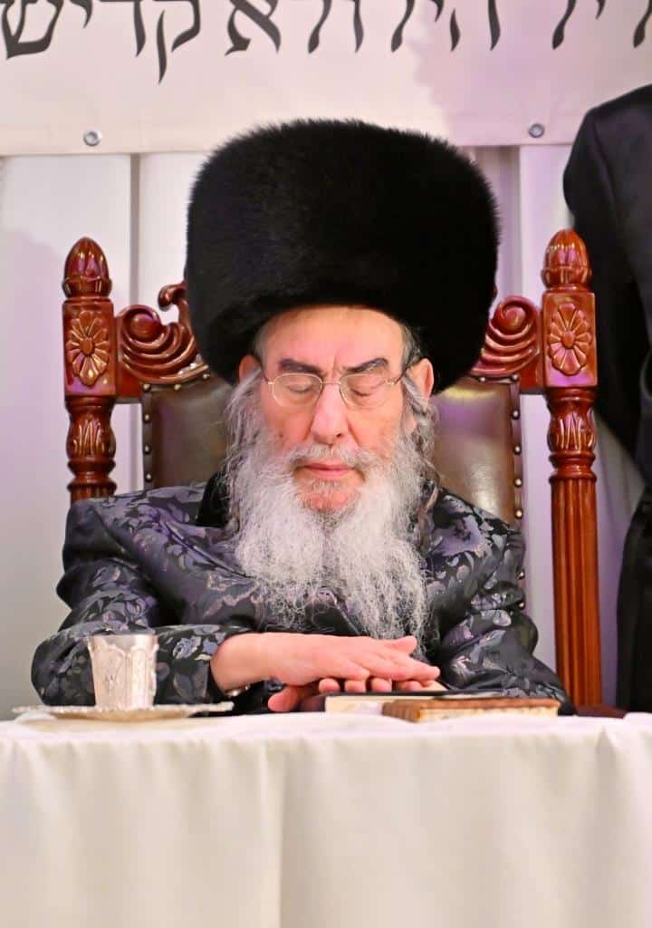 דמעות בציון ושבת בקראקא: מסע הנאמנים של אלכסנדר