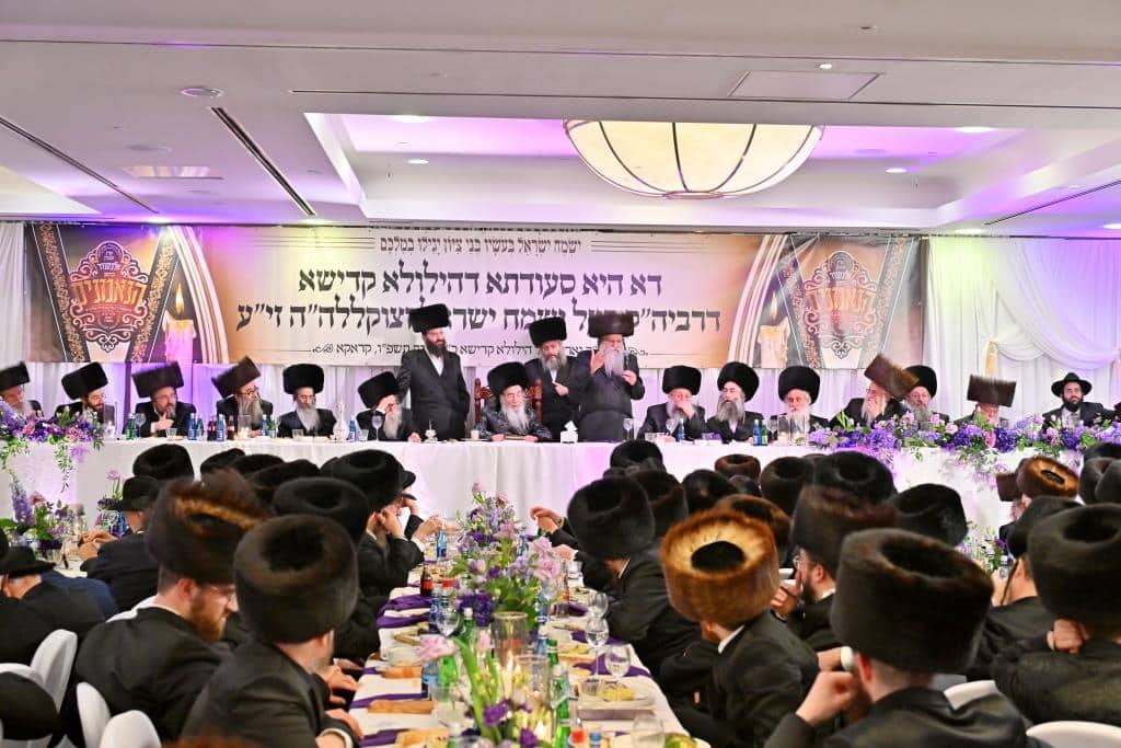 דמעות בציון ושבת בקראקא: מסע הנאמנים של אלכסנדר