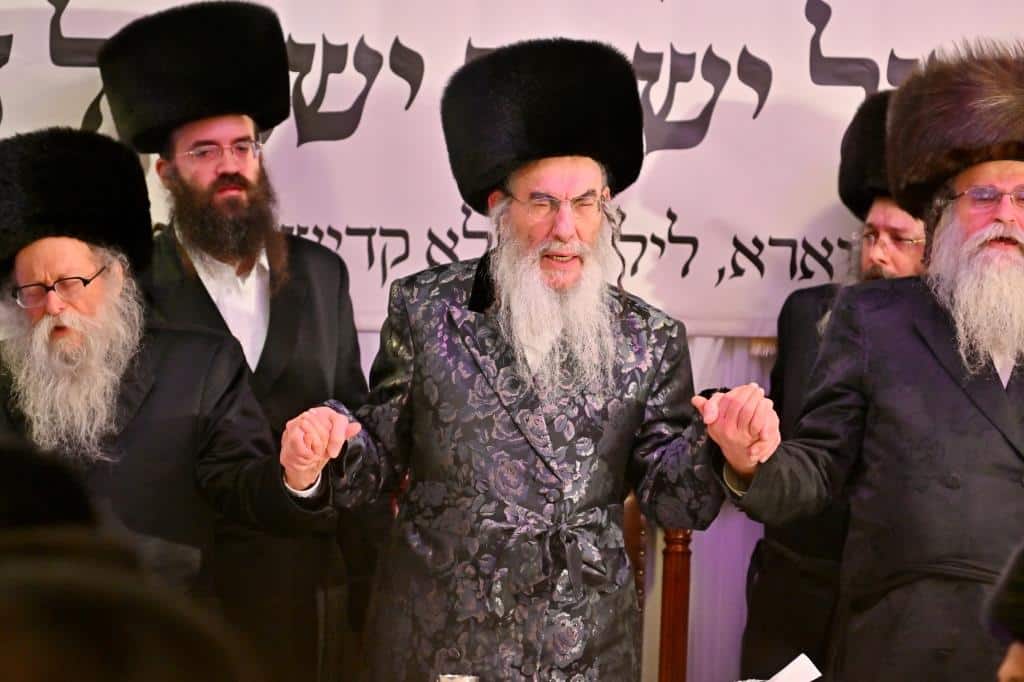 דמעות בציון ושבת בקראקא: מסע הנאמנים של אלכסנדר