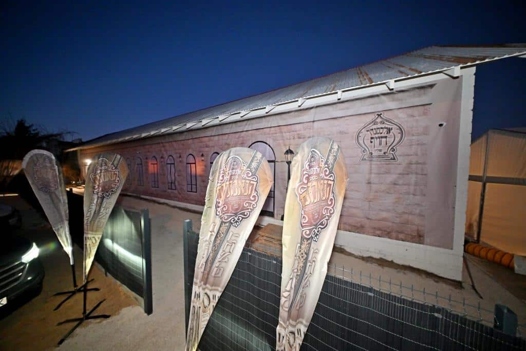 דמעות בציון ושבת בקראקא: מסע הנאמנים של אלכסנדר