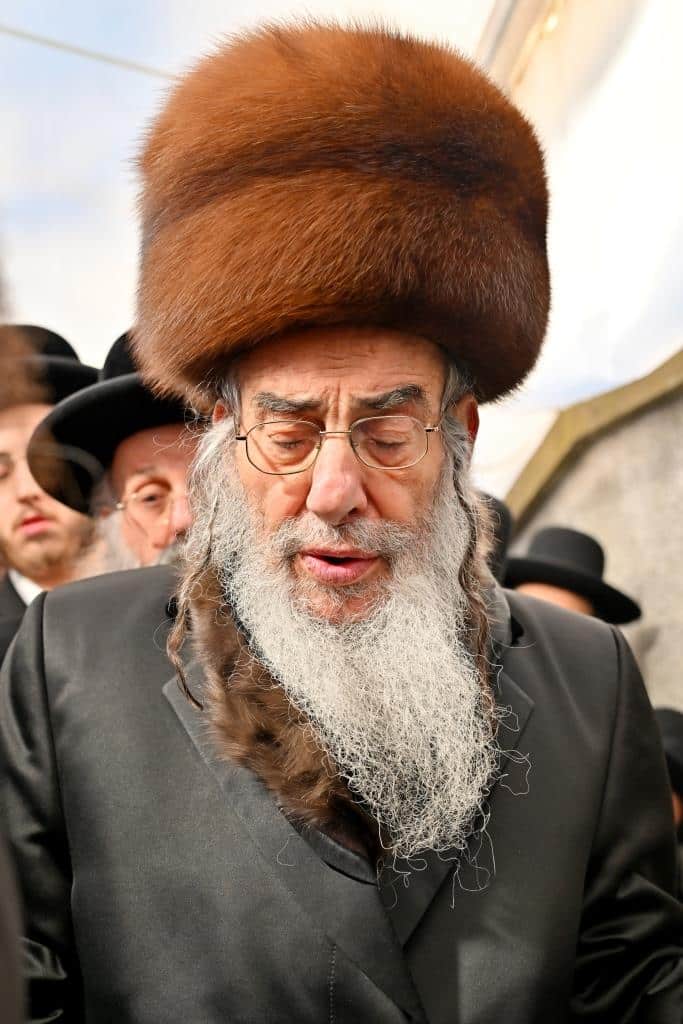 דמעות בציון ושבת בקראקא: מסע הנאמנים של אלכסנדר