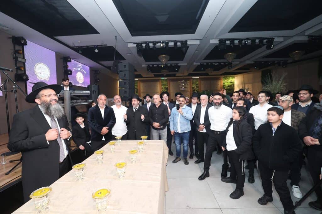 גלריה: חלוקת תעודות הסמכה לאברכים במוסדות שירה לציון