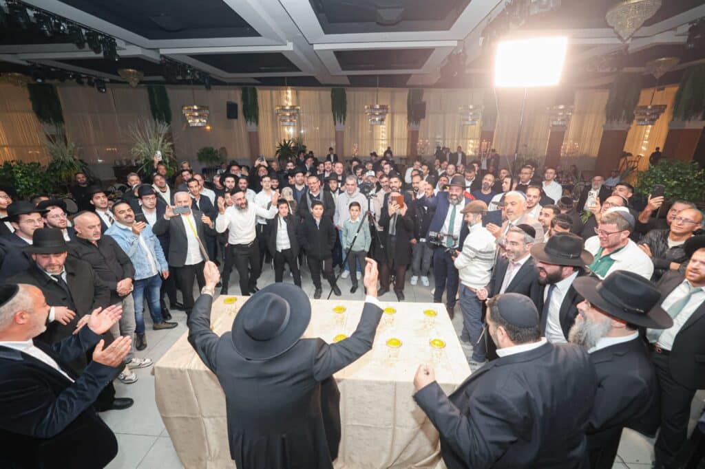 גלריה: חלוקת תעודות הסמכה לאברכים במוסדות שירה לציון