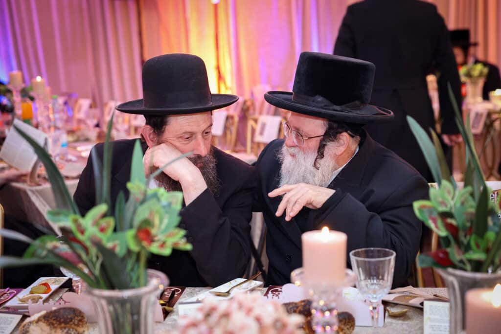 גלריה: דינר לטובת בית המדרש מכנובקא בעלזא בירושלים