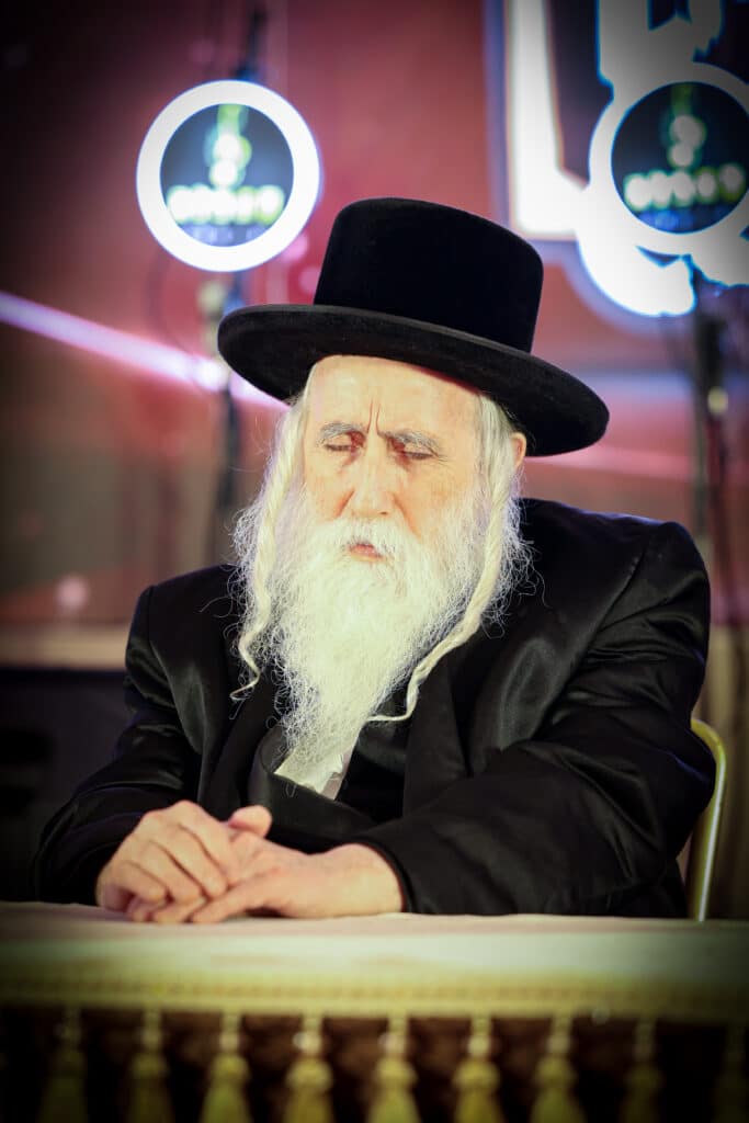 גלריה: דינר לטובת בית המדרש מכנובקא בעלזא בירושלים