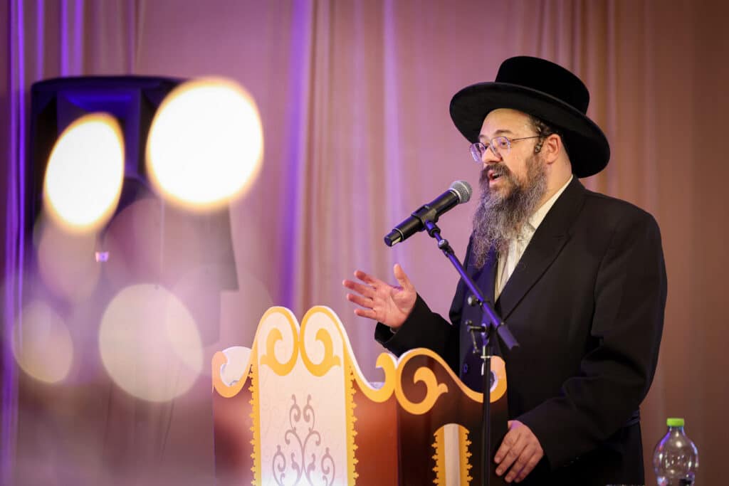 גלריה: דינר לטובת בית המדרש מכנובקא בעלזא בירושלים