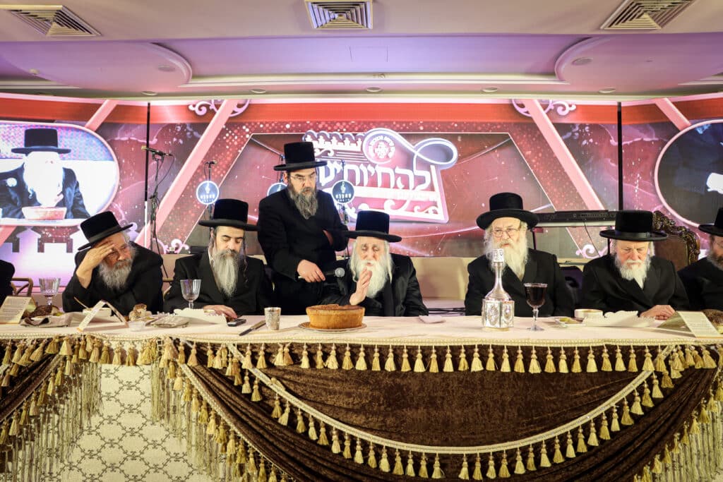 גלריה: דינר לטובת בית המדרש מכנובקא בעלזא בירושלים