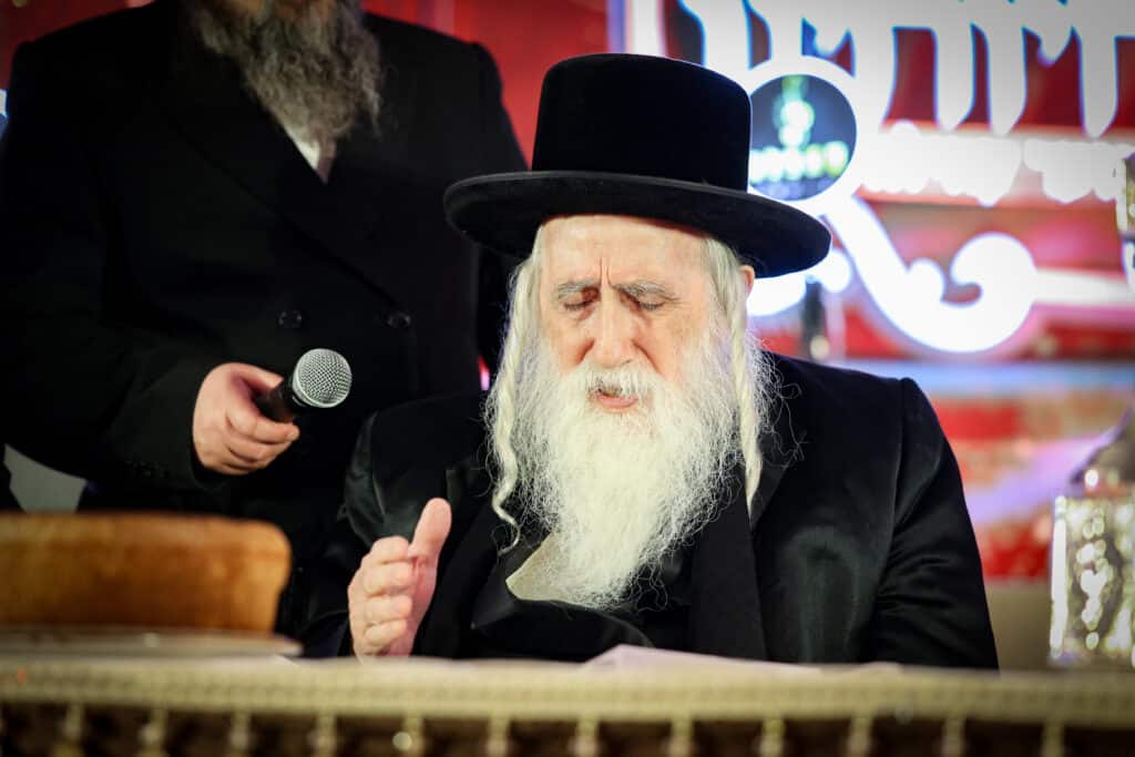 גלריה: דינר לטובת בית המדרש מכנובקא בעלזא בירושלים