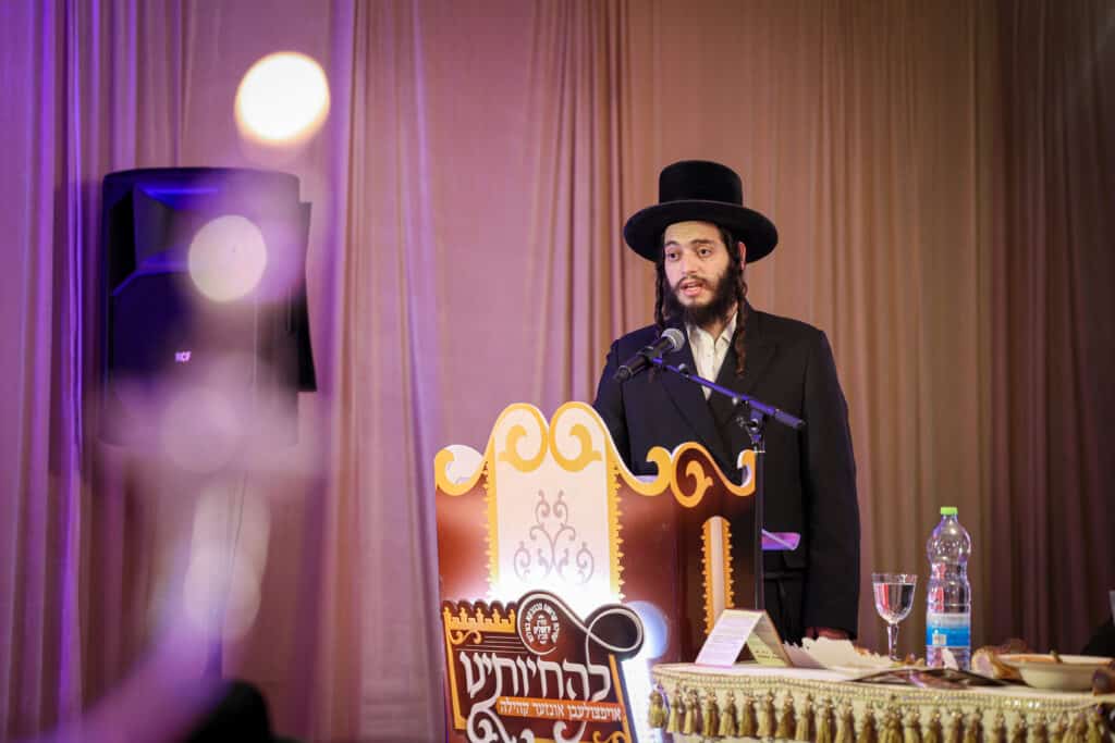 גלריה: דינר לטובת בית המדרש מכנובקא בעלזא בירושלים