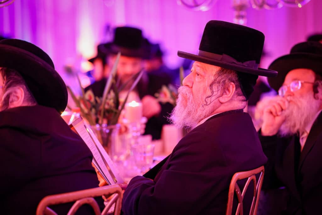 גלריה: דינר לטובת בית המדרש מכנובקא בעלזא בירושלים