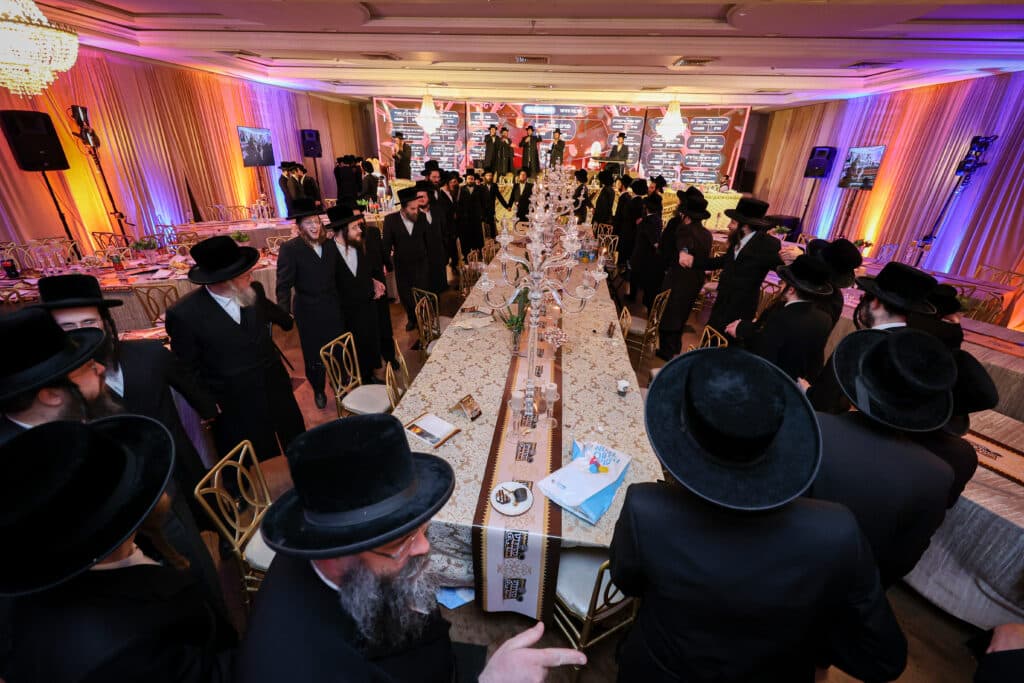 גלריה: דינר לטובת בית המדרש מכנובקא בעלזא בירושלים