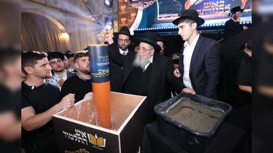 המשב"ק: התפילה של מרן הגר"ד לנדו בבית הכנסת התימני