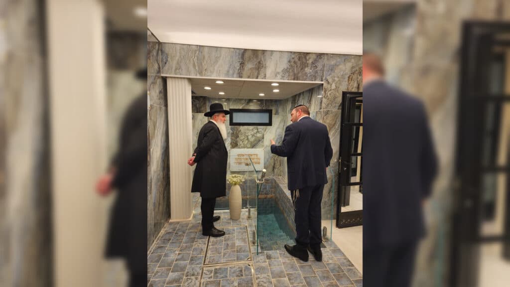 המשב"ק: התפילה של מרן הגר"ד לנדו בבית הכנסת התימני