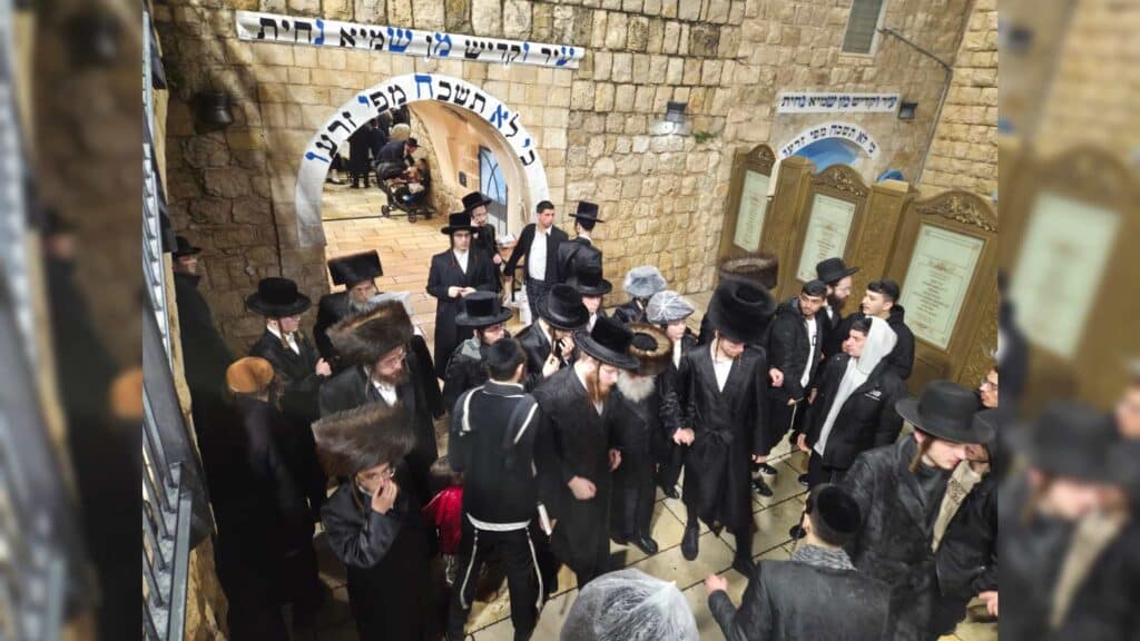 המשב"ק: התפילה של מרן הגר"ד לנדו בבית הכנסת התימני