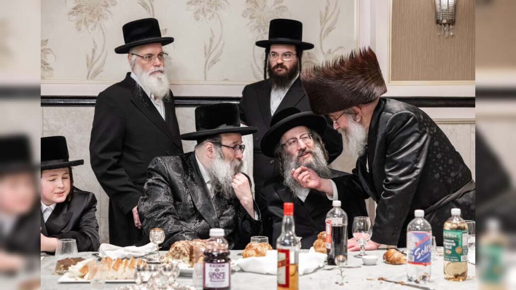 המשב"ק: התפילה של מרן הגר"ד לנדו בבית הכנסת התימני