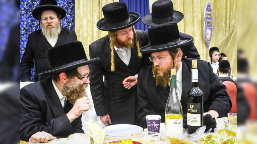 המשב"ק: הנגיד שנהג במנהגי אדמו"רות וכינוס המועצת