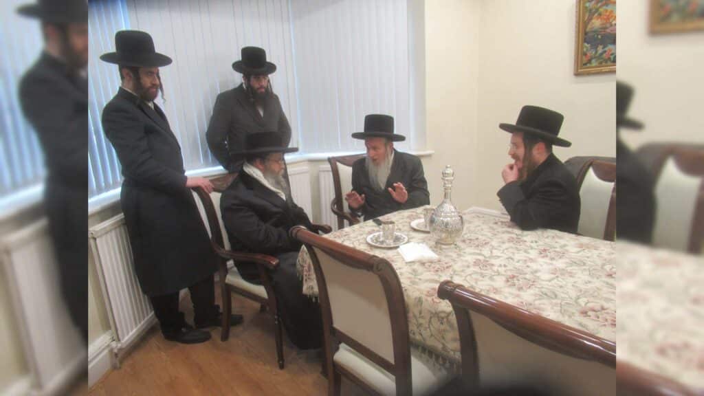 המשב"ק: המקטרת של האדמו"ר ועמוד ההוראה שפרץ בבכי